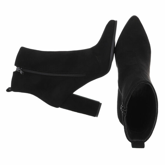 Zwart suede enkellaarsje Eleni