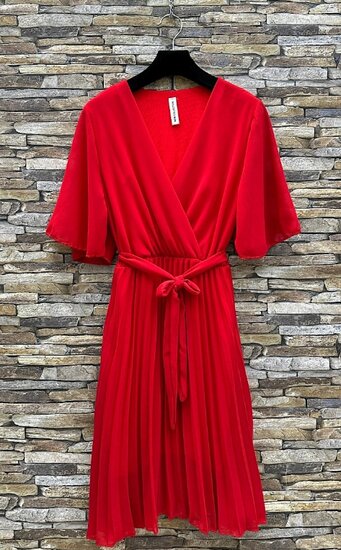 Robe courte en plisse à cœur croisé rouge