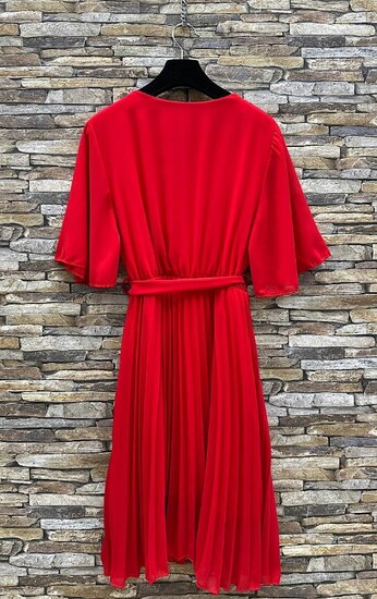 Robe courte en plisse à cœur croisé rouge