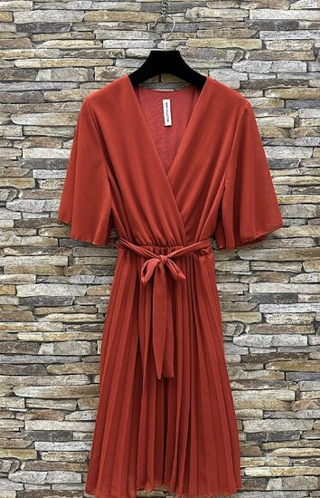 Robe courte en plisse à cœur croisé terracotta