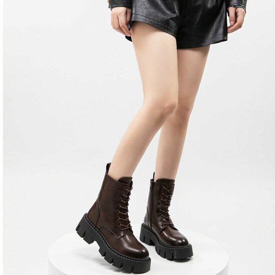Bruine boot Virginie