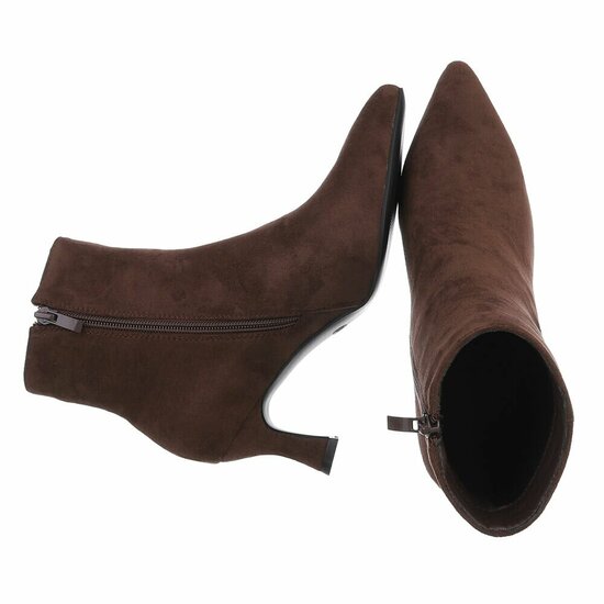 Bottines en daim brun Adiva