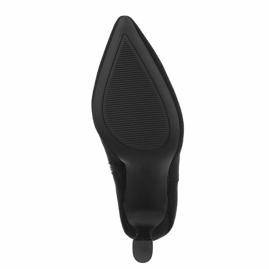 Bottines en daim noir Adiva
