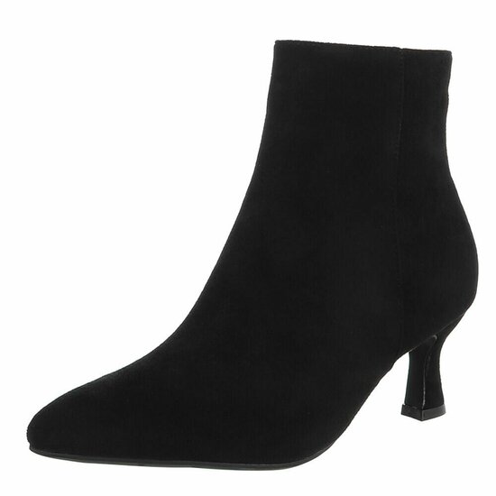 Bottines en daim noir Adiva