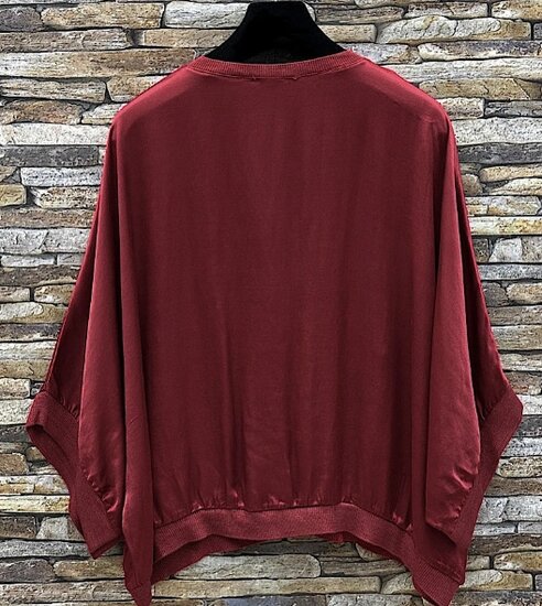 Bordeaux gilet in satin