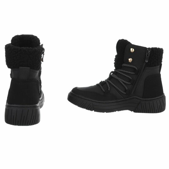 Zwarte suede winterboot Gabriela
