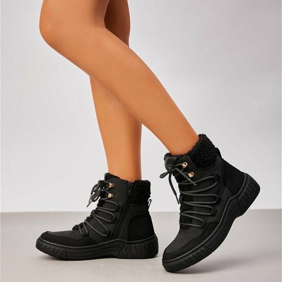 Zwarte suede winterboot Gabriela
