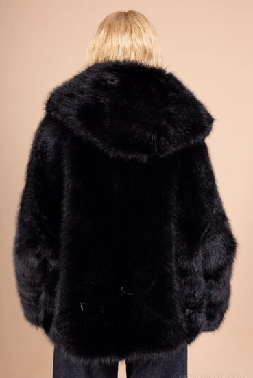 Manteau court tendance en fausse fourrure noir
