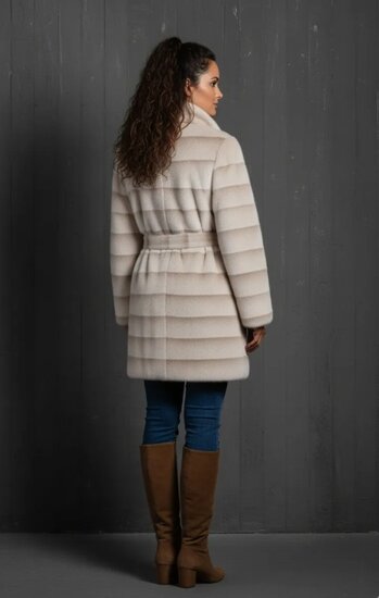 Manteau mi-long tendance bicolore beige en fausse fourrure