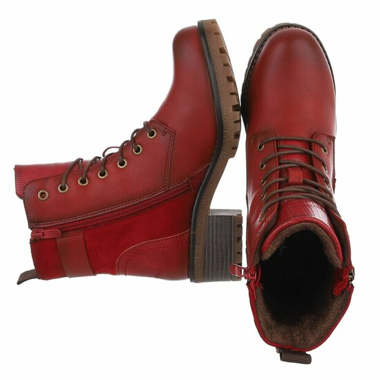 Rode boot Charifa