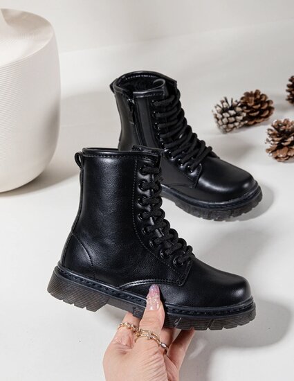 Zwarte meisjes boot Chamilla