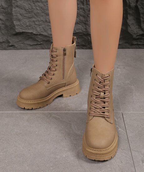 Kaki bruine boot Cerella
