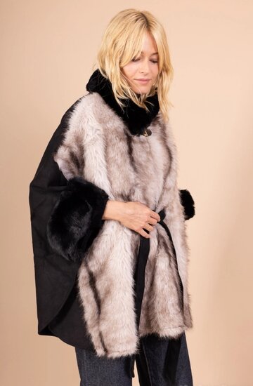 Zwarte mixed poncho in faux fur