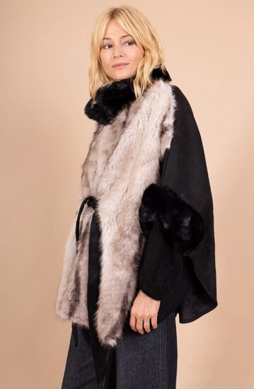 Zwarte mixed poncho in faux fur