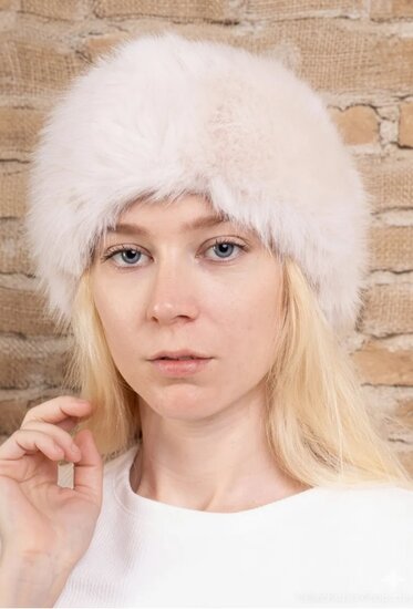 Cream headband in faux fur