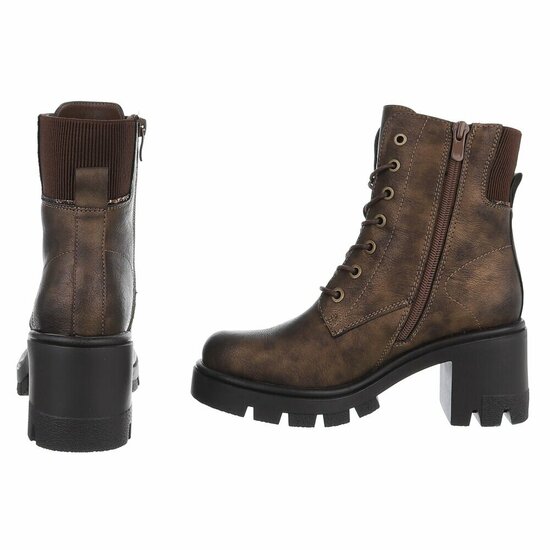 Bruine boot Cath