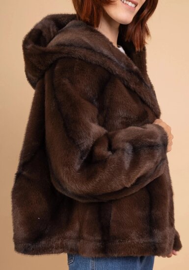 Oversized korte donker bruine jas in imitatiebont