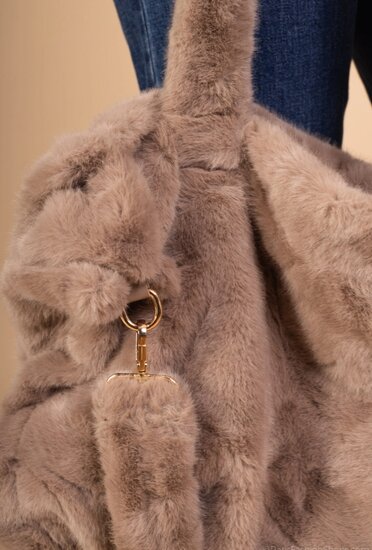 Taupe xxl schoudertas in imitatiebont