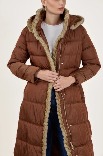 Long manteau matelassé luxueux marron 