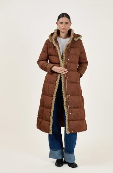 Long manteau matelassé luxueux marron 