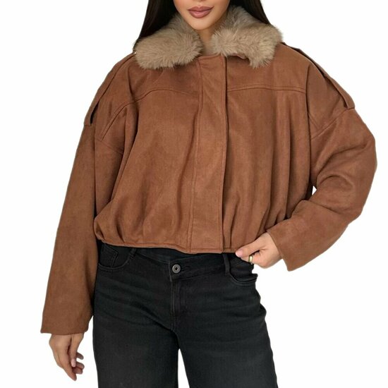 Trendy camel bomber jacket in leatherlook