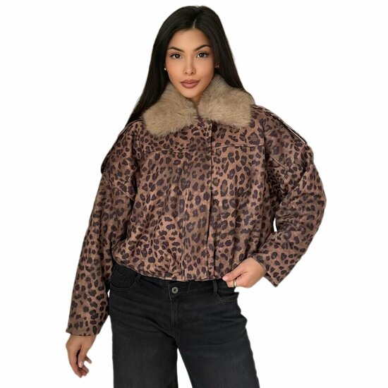 Trendy leopard bomber jacket in leatherlook