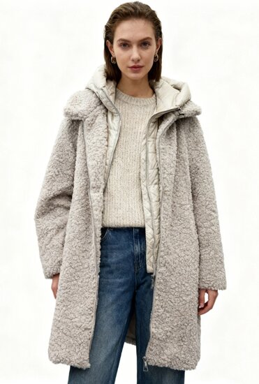 Trendy lange cream midi teddy jas