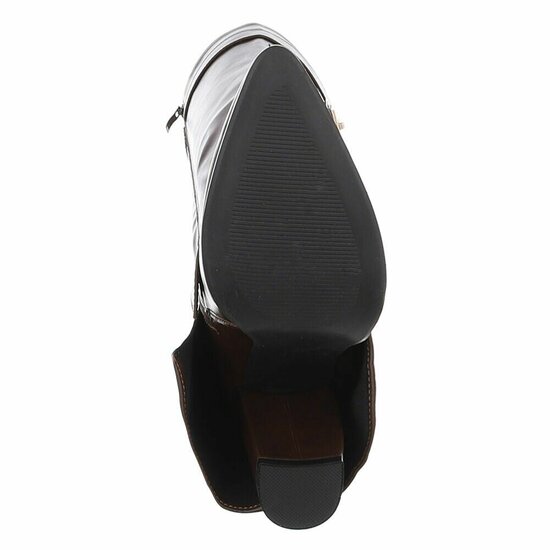 Bottes hautes noires suède  à rabat Chanella