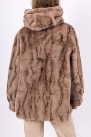 Korte taupe faux fur jas met mink effect
