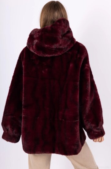 Korte bordeaux faux fur jas met mink effect