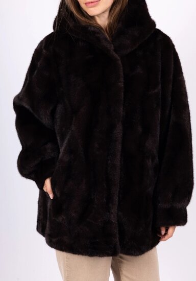 Korte donker bruine faux fur jas met mink effect