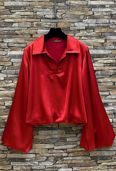 Chique rode blouse in satijn