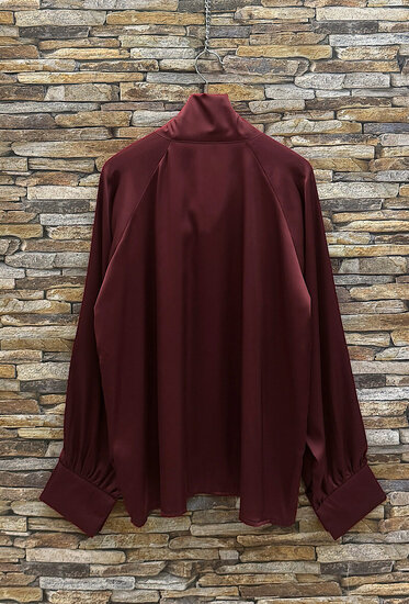 Trendy bordeaux blouse in satijn