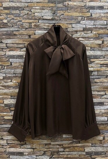 Trendy bruine blouse in satijn  SOLD OUT