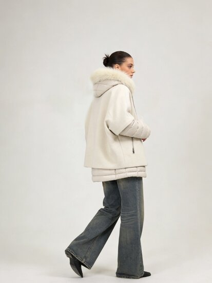 Beige korte two in one winterjas