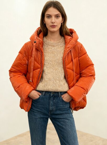 Trendy oranje korte down jacket
