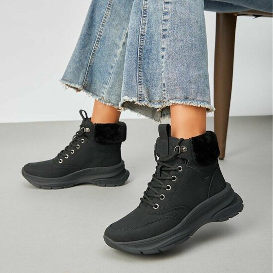 Zwarte hoge suede winter sneaker Imke