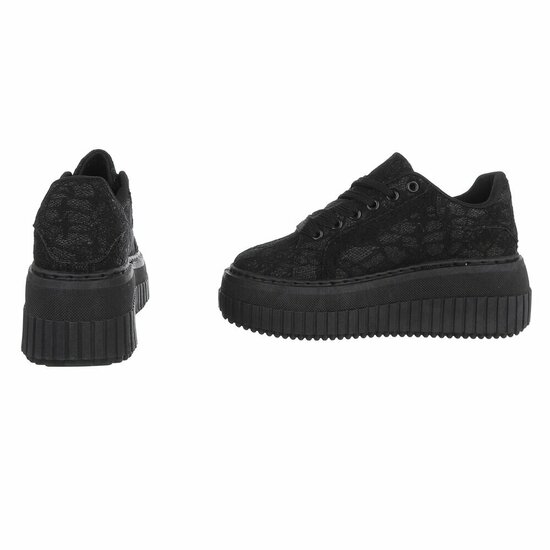 Zwarte lage sneaker Ceska
