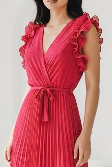 Elegante rode plisse maxi jurk. 