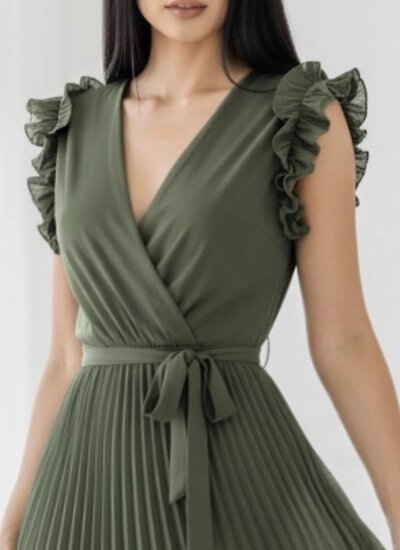 Elegante kaki groene plisse maxi jurk.