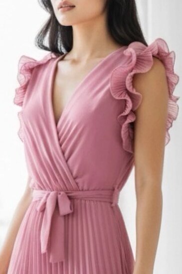 Elegante oud rose plisse maxi jurk.
