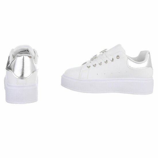 Witte lage sneaker Davina met zilver accent
