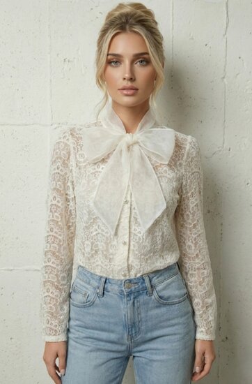 Victorian time creme blouse in guipure kant
