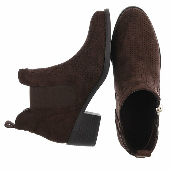 Bruin suede enkellaarsje Bodille met cut out design