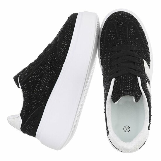 Zwarte lage sneaker met wedge zool Doris