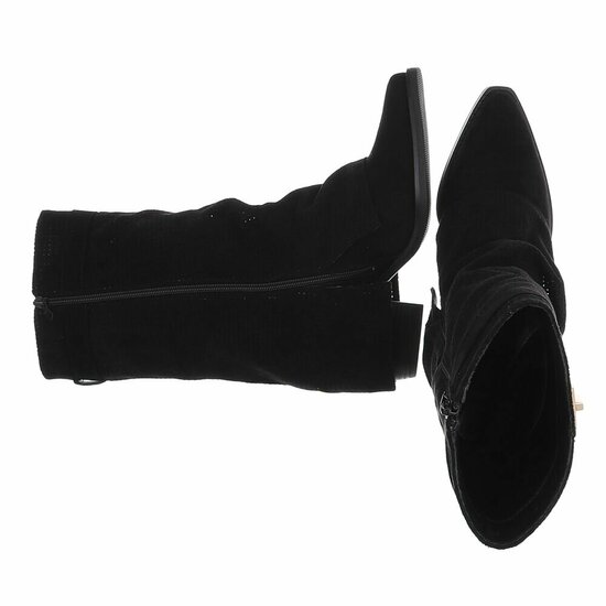 Zwarte suède laars met perforaties en goudkleurige gesp Milou