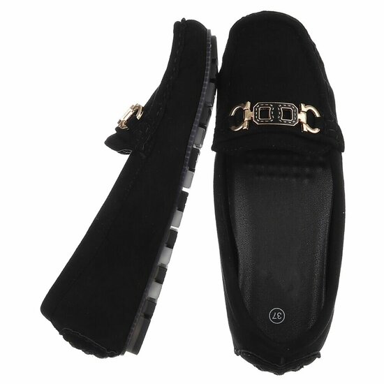 Zwarte suede mocassin Cora met gouden decoratie