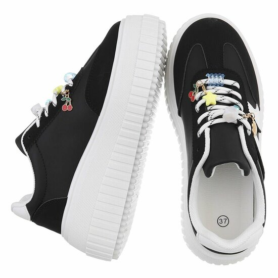Zwarte lage sneaker Cheska