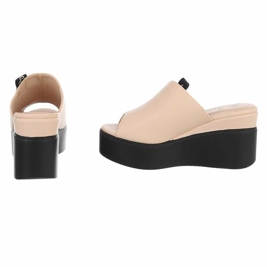 Beige platform mules met zwarte wedgezool Cintia