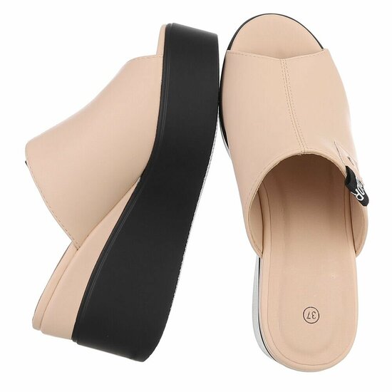 Beige platform mules met zwarte wedgezool Cintia